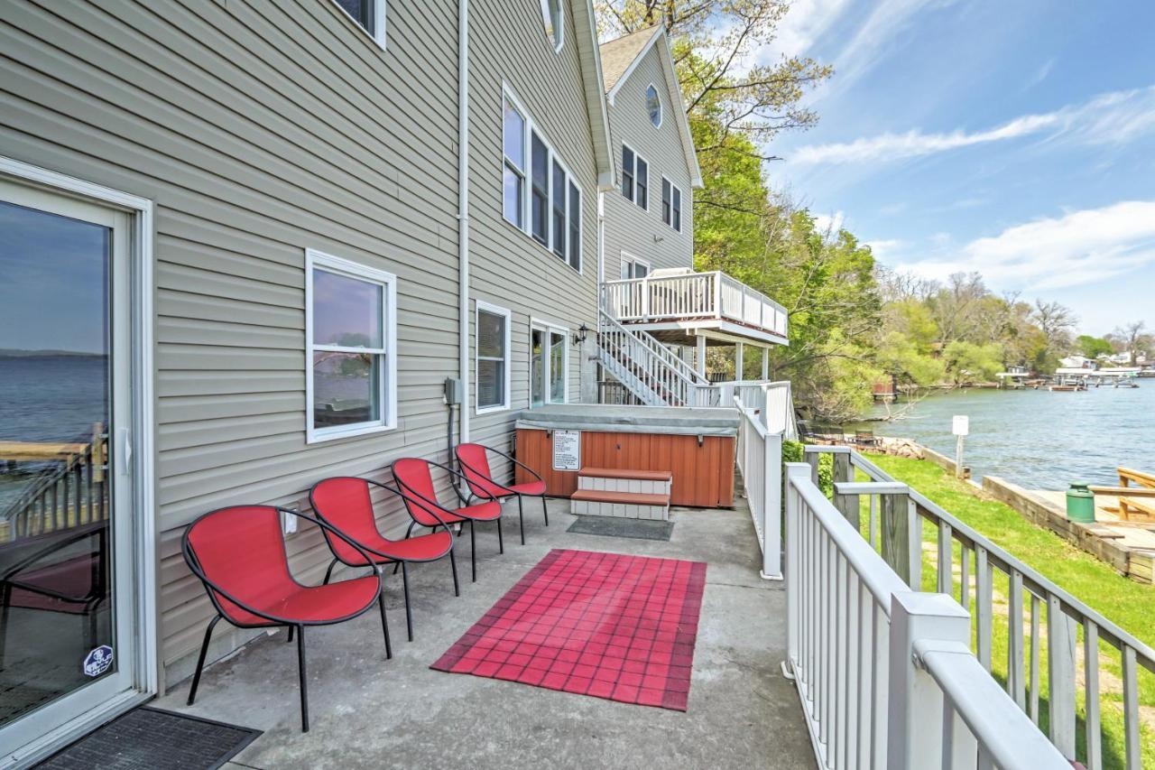 Waterfront Seneca Lake House Fire Pit And Boat Dock Geneva Bagian luar foto